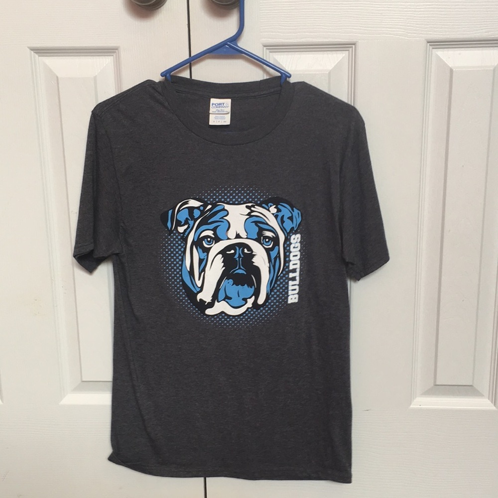 Dark grey t-shirt with bulldog design on front.